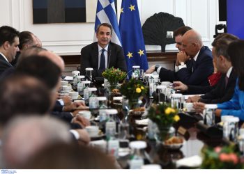 Η κυβέρνηση έχει ξεμείνει από αφήγημα