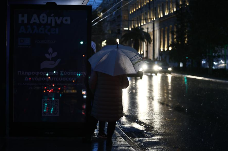 Σαρώνει ο Byron στην Αττική: Κλήσεις στην Πυροσβεστική από Ελευσίνα έως Μελίσια – Οι κλειστοί δρόμοι (φωτό, βίντεο)