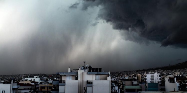 Νέο ομοφοβικό παραλήρημα από τον Μπέο: «Το πήρε ο π…στης και το έκανε σακάκι. Παναγία βοήθα»