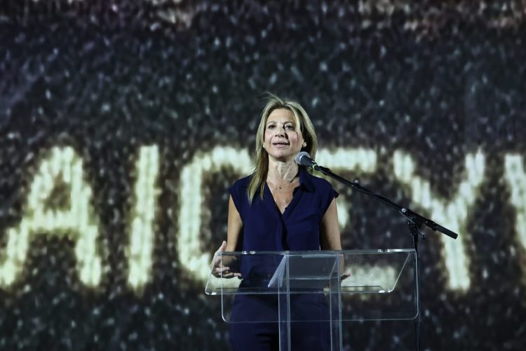 Καρυστιανού: Δεν αποκλείει, αντίθετα εύχεται τη δημιουργία νέου κόμματος (βίντεο)