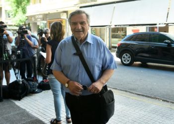 Καστανίδης: Αστραψε και βρόντηξε κατά Μυλωνάκη και Πέτρου Παππά