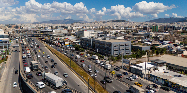 Κυρανάκης: Εξετάζεται απαγόρευση βαρέων οχημάτων στον Κηφισό 7:00 με 10:00