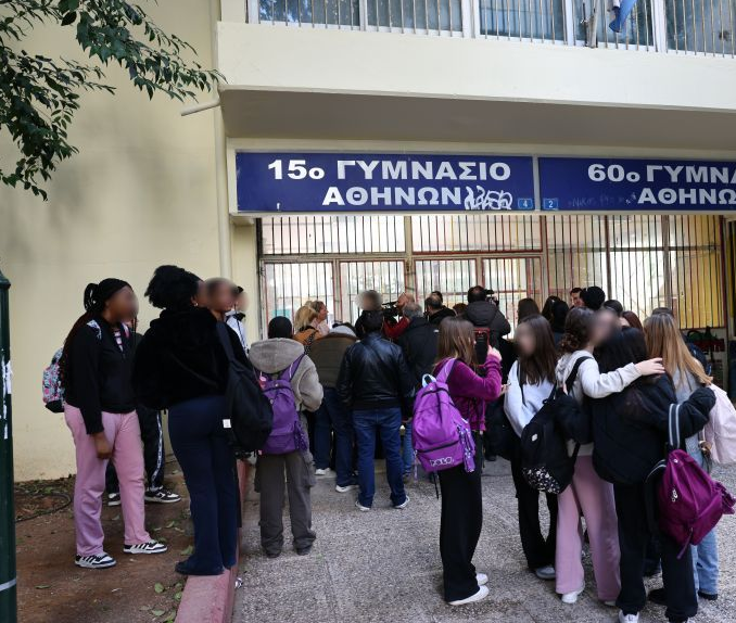 Κυψέλη – επίθεση με μαχαίρι: Γιατί «θόλωσα»- Τι δηλώνει η 16χρονη μαθήτρια (βίντεο)