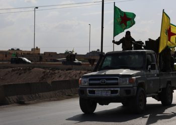 Στη δίνη του εμφύλιου ξανά η Συρία; Οι Κούρδοι συγκρούονται με το τζιχαντιστικό καθεστώς