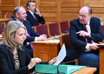 Ψάχνει συνενόχους για να γλιτώσει η ΝΔ: «Κουμπάρος του Ανδρουλάκη» συλληφθείς για τον ΟΠΕΚΕΠΕ στην Κρήτη λέει ο Λαζαρίδης