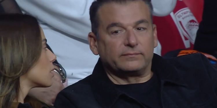 Άγρια γιούχα για τον Γιώργο Λιάγκα στο ΣΕΦ (βίντεο)