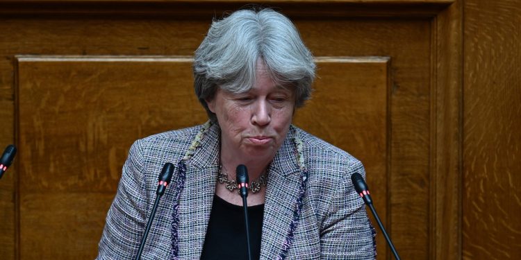 Αθηνά Λινού: Θα ακολουθήσω τον Αλέξη Τσίπρα (βίντεο)