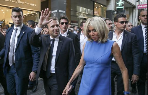 Μπριζίτ Μακρόν: Μισή «συγγνώμη» για το σεξιστικό σχόλιο για ακτιβίστριες