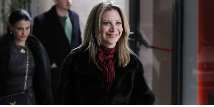 Μαρία Καρυστιανού: «Οι Άγιες Ημέρες των Χριστουγέννων ας γαληνέψουν κάθε πόνο και ας σβήσουν κάθε αδικία»