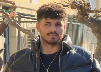 Γιώργος Μαζωνάκης: Τι καταγγέλλει ο 21χρονος εναντίον του τραγουδιστή (βίντεο)