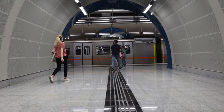 Πώς θα κινηθούν τα Μέσα Μαζικής Μεταφοράς την εορταστική περίοδο