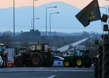 Η νέα γενιά στο πλευρό των αγροτών – «Η ίδια η Ελλάδα μας διώχνει»