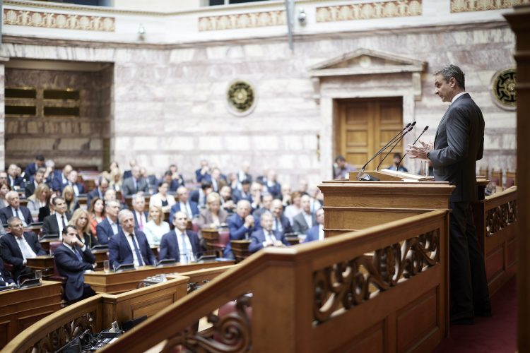 Αντάρτικο έξι βουλευτών της ΝΔ για ΟΠΕΚΕΠΕ και αγρότες