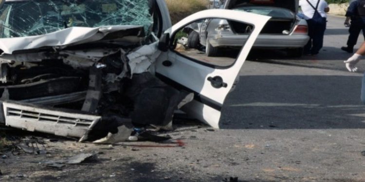 Θανατηφόρο τροχαίο στην Ημαθία: Ένας νεκρός και τέσσερις τραυματίες