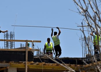 Οι «ατμομηχανές» της ελληνικής οικονομίας κινδυνεύουν να «μείνουν» από προσωπικό