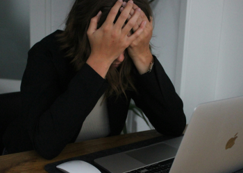 Μολδαβία: Αυστηροποιεί τις ποινές για την ψηφιακή βία κατά των γυναικών