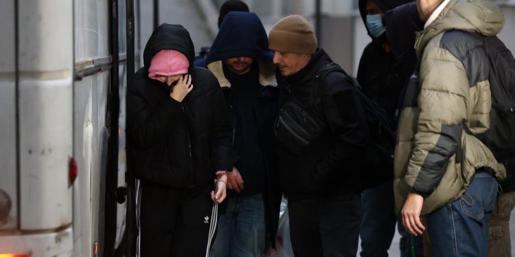 Για επτά κακουργημάτατα κατηγορούνται οι 15 συλληφθέντες για τις παράνομες επιδοτήσεις από τον ΟΠΕΚΕΠΕ