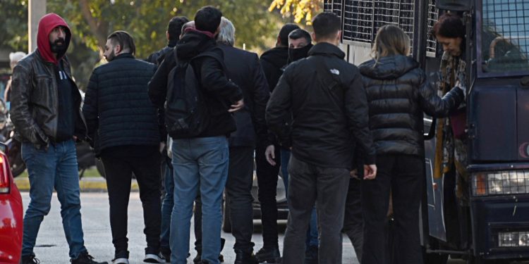 ΟΠΕΚΕΠΕ: Ελεύθεροι 3 από τους πρώτους 7 απολογούμενους από την Κρήτη