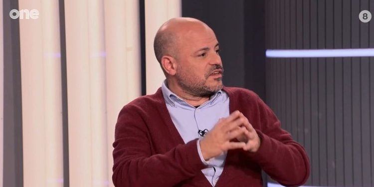 Λευτέρης Παπαγιαννάκης: «Ακροδεξιός ο λόγος της κ. Γρατσία, τον χρεώνεται η Καρυστιανού» (βίντεο)