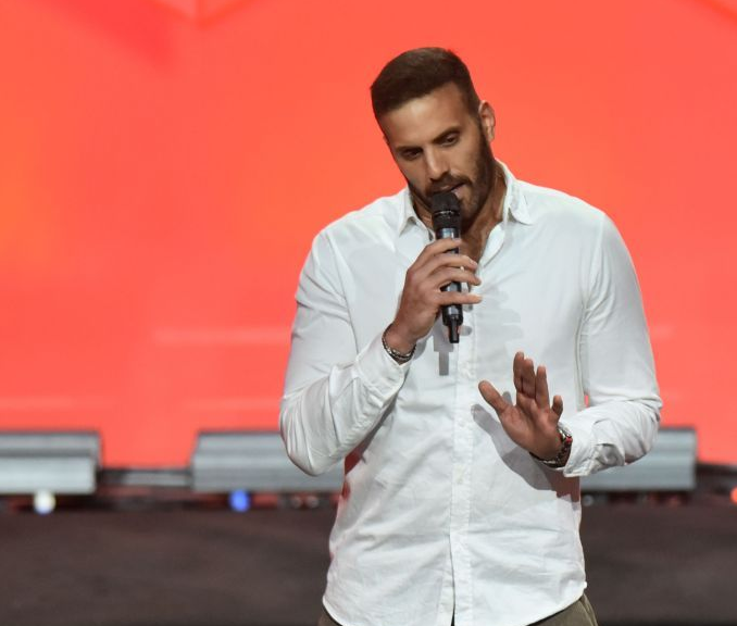 Θέμα στα ευρωπαϊκά ΜΜΕ η επίθεση του Νίκου Παππά σε δημοσιογράφο