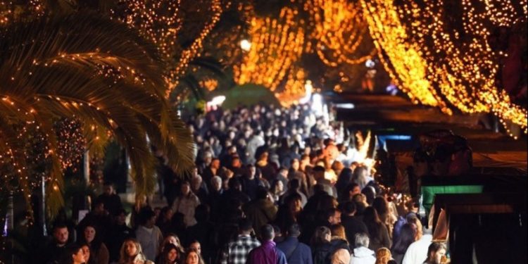 Κυκλοφοριακές ρυθμίσεις στην πλατεία Συντάγματος και στο Πεδίον του Άρεως, λόγω εορταστικών εκδηλώσεων