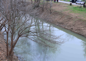 Συναγερμός στη Λάρισα: Ανεβαίνει απότομα η στάθμη του Πηνειού
