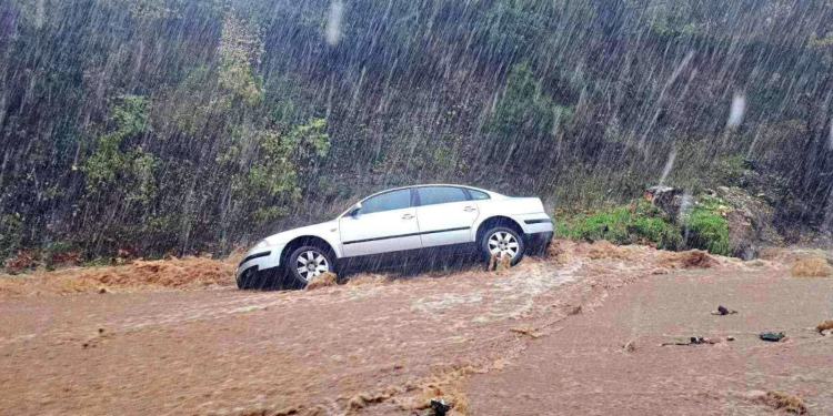 Κακοκαιρία: «Ήχησε» το 112 στην Ανατολική Μάνη – Έρχονται έντονα φαινόμενα