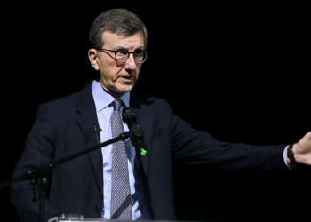 Καβγάς Πορτοσάλτε – Τζέλλα στον αέρα: «Είστε πολύ καλός για την κυβέρνηση»- «Δεν θα τσακωθώ μεσημεριάτικα» (βίντεο)