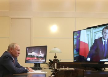 Τι θέλει ο Πούτιν στην Ινδία κι ο Μακρόν από την Κίνα!