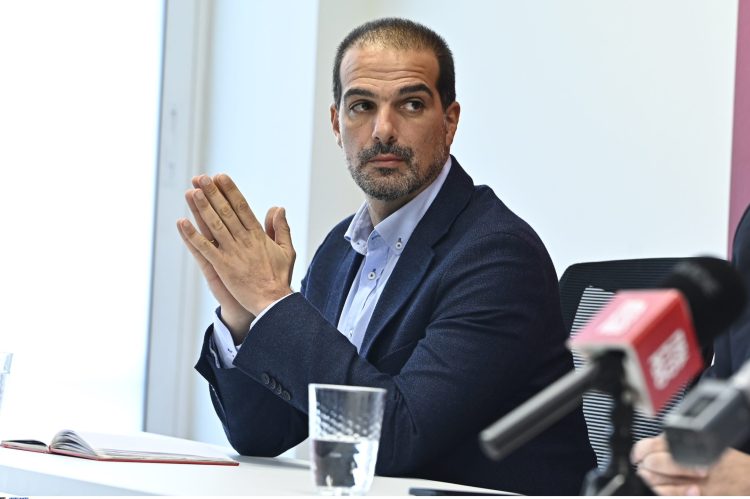 Γαβριήλ Σακελλαρίδης: «Δεν θεωρώ πειστική την πρόταση του Αλέξη Τσίπρα»