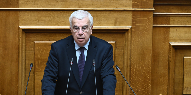 Ο Σιμόπουλος της ΝΔ θέλει να «ρίξει» τους αγρότες στην πυρά (βίντεο)