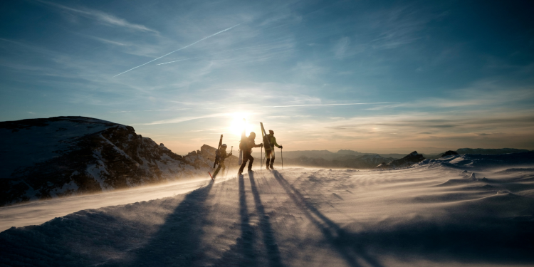 Βαρδούσια όρη: Χωρίς τις αισθήσεις τους εντοπίστηκαν οι 3 ορειβάτες που αγνοούνταν
