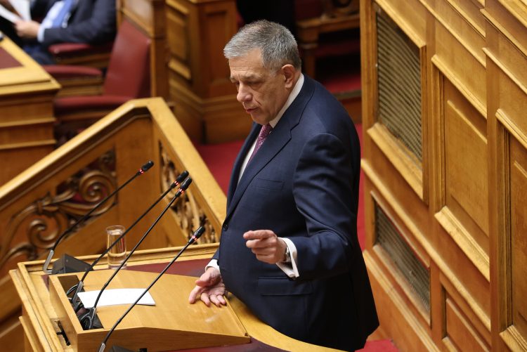 Α’ Θεσσαλονίκης: Ανοιξε η πόρτα, έπεσε συνωστισμός