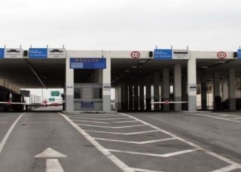 Διακοπή κυκλοφορίας των φορτηγών διεθνών μεταφορών στο τελωνείο των Κήπων