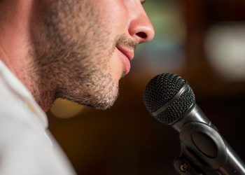 «Οργανωμένο σχέδιο εκβίασης» καταγγέλλει ο δικηγόρος του Γιώργου Μαζωνάκη