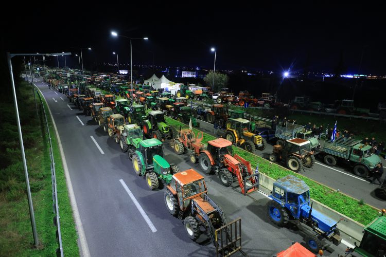 Η κυβερνητική γκάφα με τους αγρότες – Γιατί υποτίμησε τις αντιδράσεις τους