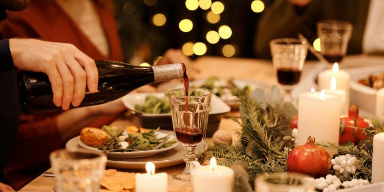 Το φετινό χριστουγεννιάτικο τραπέζι δεν θα είναι για όλους γιορτινό