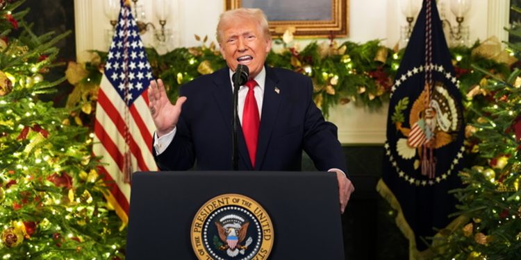 Ο Ντόναλντ Τραμπ υποσχέθηκε στις ΗΠΑ «οικονομική έκρηξη που δεν ξαναείδε ποτέ ο κόσμος»