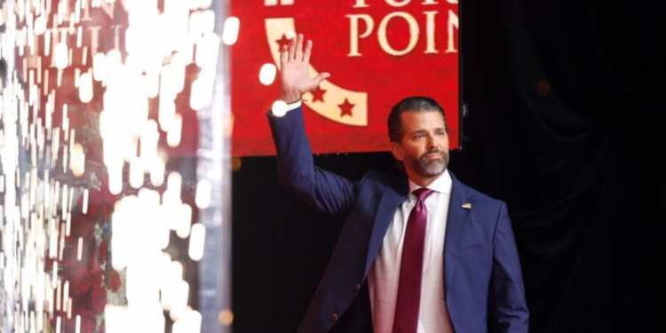 Τραμπ Τζούνιορ: Για διαφθορά κατηγορεί την Ουκρανία – Ανοιχτή η απόσυρση των ΗΠΑ από τις συνομιλίες