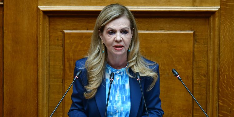 Μερόπη Τζούφη (Νέα Αριστερά): Χωρίς τον Τσίπρα δεν υπάρχει επόμενη ημέρα