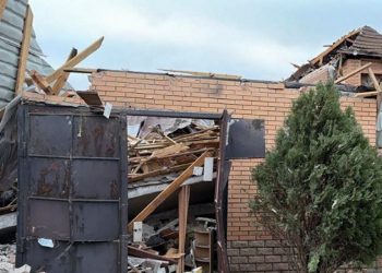 Ουκρανία: Τουλάχιστον 7 άνθρωποι τραυματίστηκαν από πλήγμα ρωσικών drones σε πολυκατοικία στο Σούμι