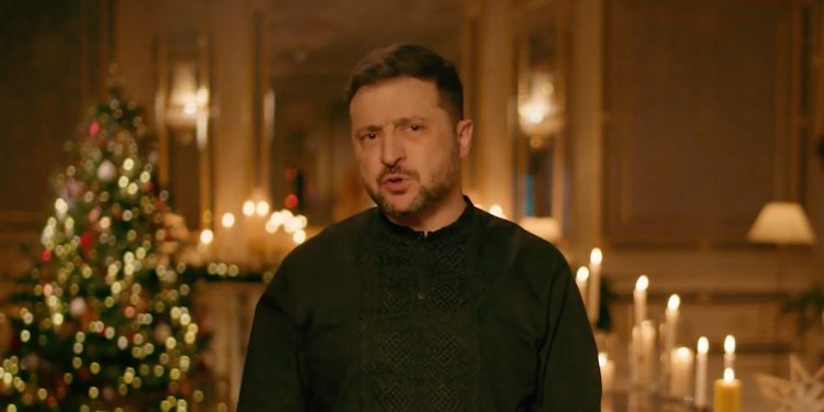 Χριστουγεννιάτικο μήνυμα Ζελένσκι για «ειρήνη και… τον θάνατο του Πούτιν»