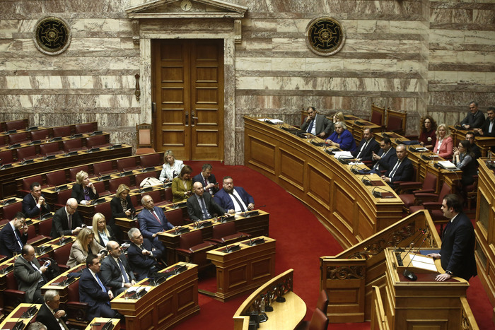 Δείτε live τη συζήτηση στη Βουλή για τον Προϋπολογισμό 2026