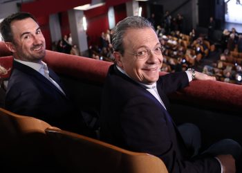 Τα παρασκήνια της παρουσίασης της Ιθάκης του Αλέξη Τσίπρα: Οι απουσίες, η «εξορία» στον εξώστη και τα παγωμένα χαμόγελα