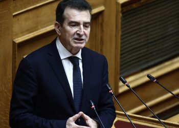 Ο Χρυσοχοΐδης στο βασίλειο των Λωτοφάγων – Τι είπε για την καταστολή στη Βουλή