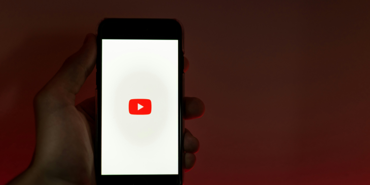«Έπεσε» το Youtube – Προβλήματα για χιλιάδες χρήστες