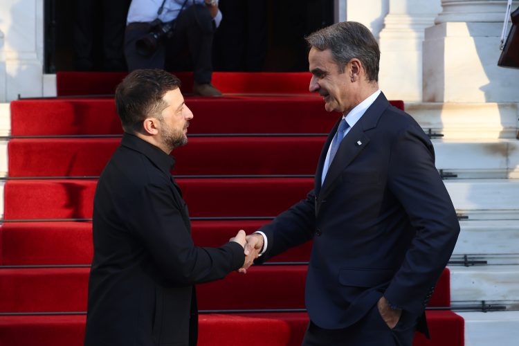 Θα «δώσει» η Ελλάδα €2.8 δις στον Ζελέσνκι;