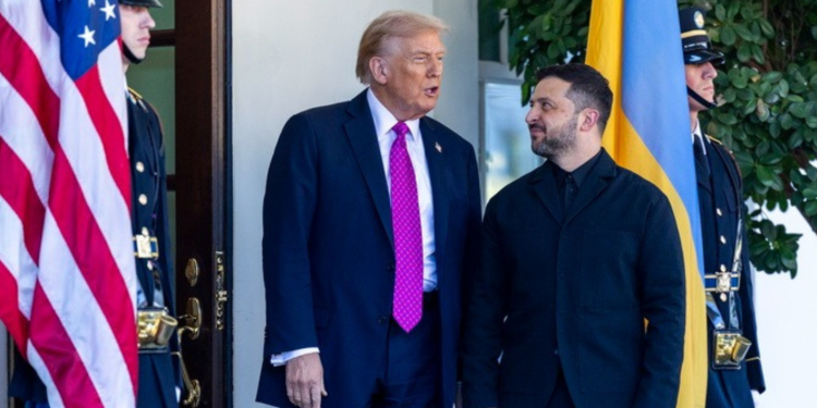 Ζελένσκι: Έτοιμος για δημοψήφισμα του σχεδίου Τραμπ – Η κρίσιμη συνάντηση