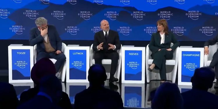 Χάουαρντ Λάτνικ από Νταβός: Η παγκοσμιοποίηση «απέτυχε» για τις ΗΠΑ (βίντεο)