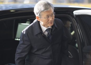 Νότια Κορέα: Πέντε χρόνια φυλάκιση στον Γιουν για τον στρατιωτικό νόμο